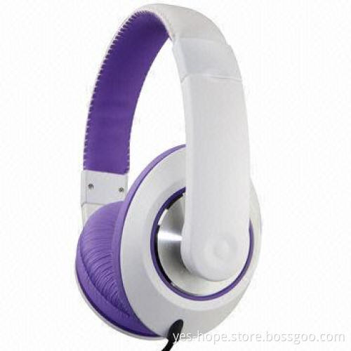 Super bass computer headphones with mic in-line